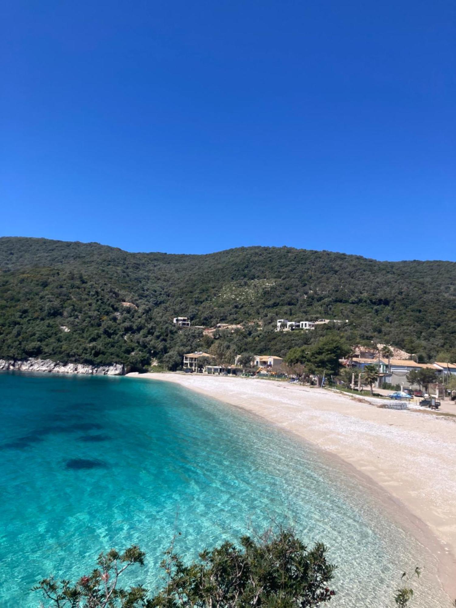 Helios Beach House Mikros Gialos Exterior foto